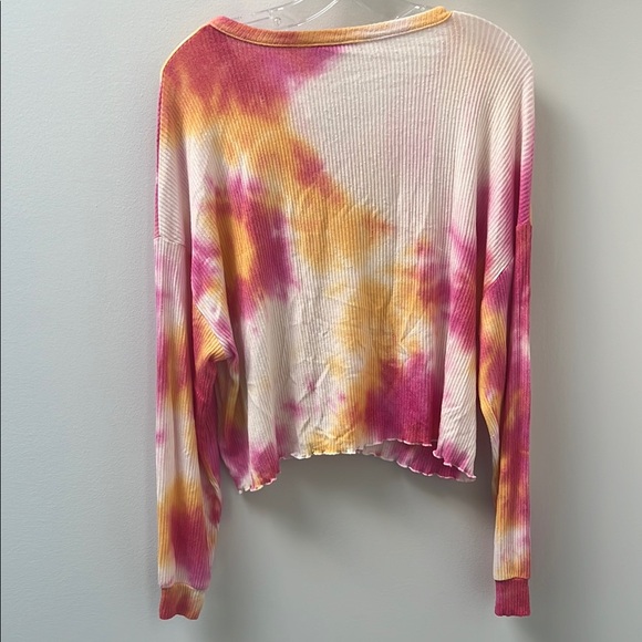 BB Dakota by Steve Madden Gold and Pink Long Sleeve Crop Polo Shirt - Picture 2 of 3